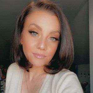 Meet your Posher, Ciara